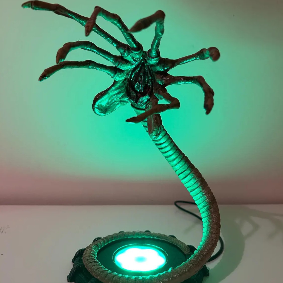 Alien Facehugger Lamp Nightlig - Neon Sign Party review and price